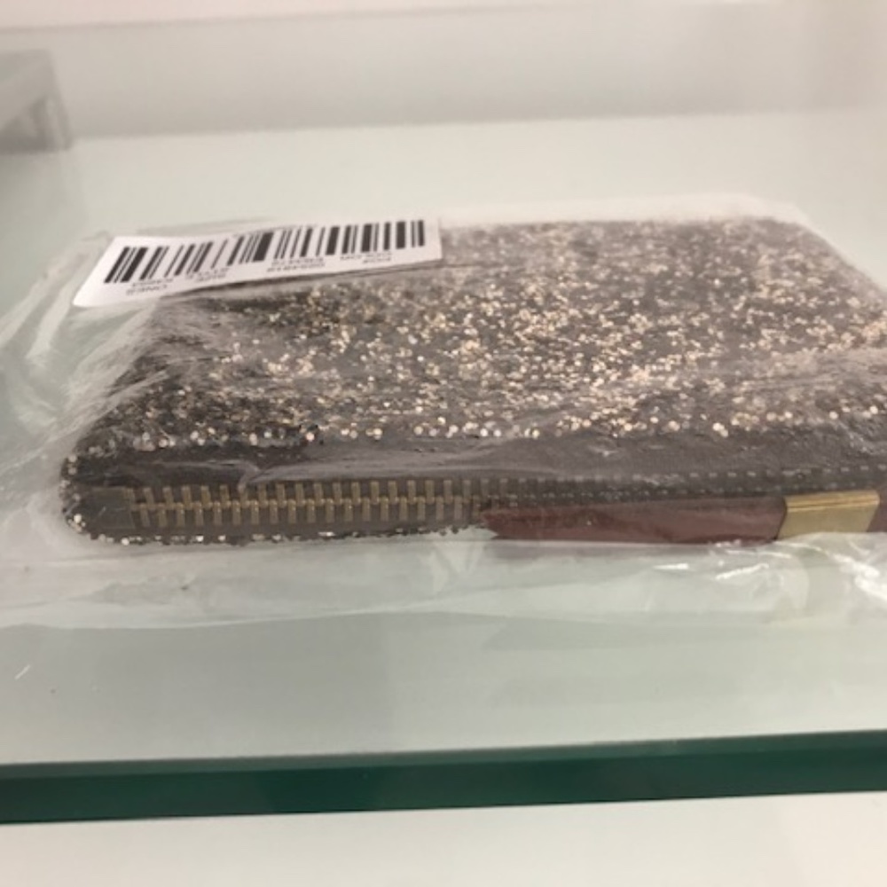 MADEWELL Sahara Gold Glitter The Leather Pouch - Picture 7 of 8